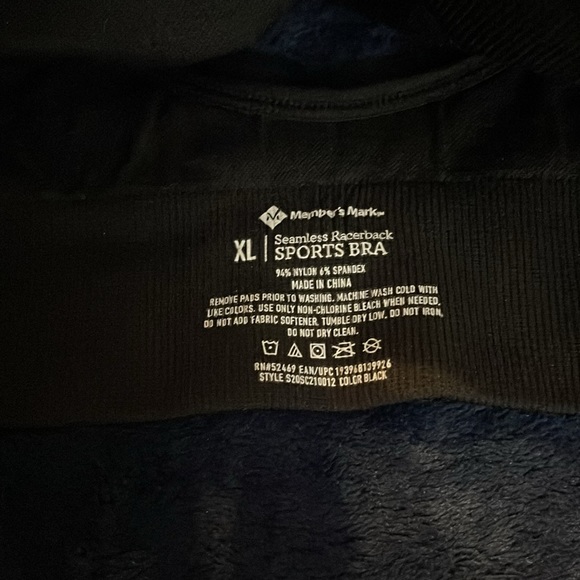 Seamless Racerback Sports Bra - Picture 2 of 4